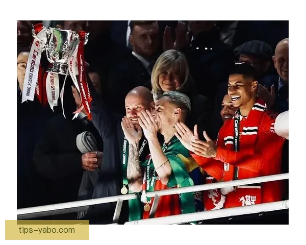 以托辛：全力以赴争取晋级决赛 力求用一座奖杯完美收官本赛季